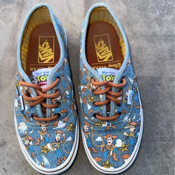 Vans x Disney Toy Story Woody Authentic Sneaker Unisex Men' 5 Women's 6.5 E… - Picture 7 of 8